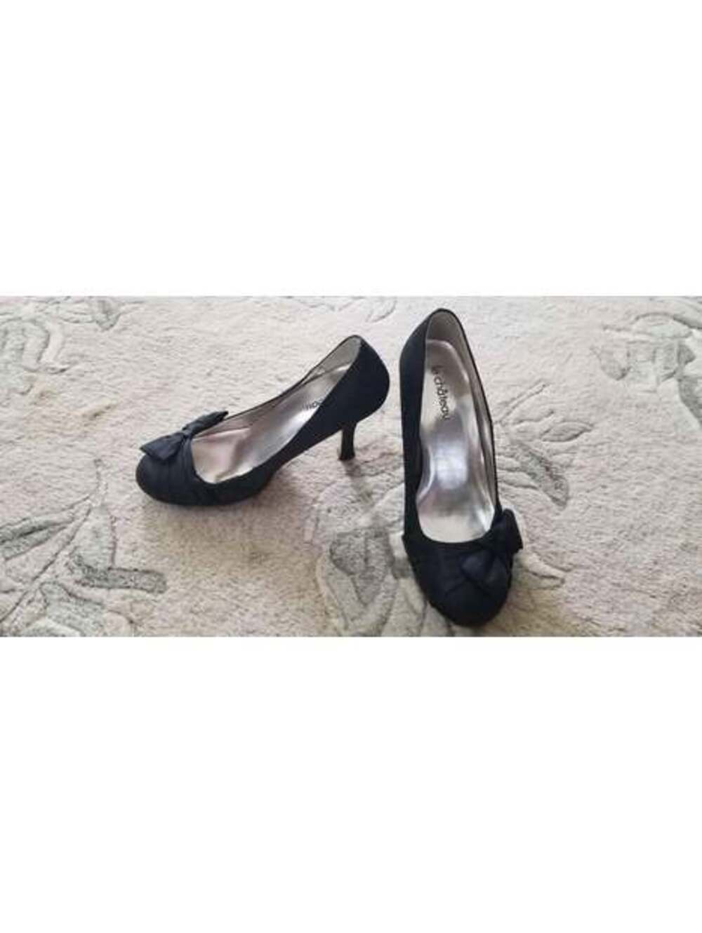High heel shoes - size 7 - Le Chateau